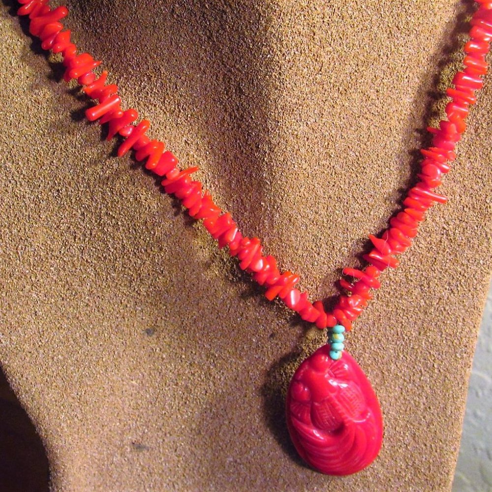 BRANCH CORAL NECKLACE W/ CARVED PENDANT ORIGINAL